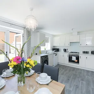 Arkwright House - Modern Townhouse Close To City Centre Holiday home